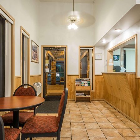 Super 8 By Wyndham Fergus Falls 外观 照片