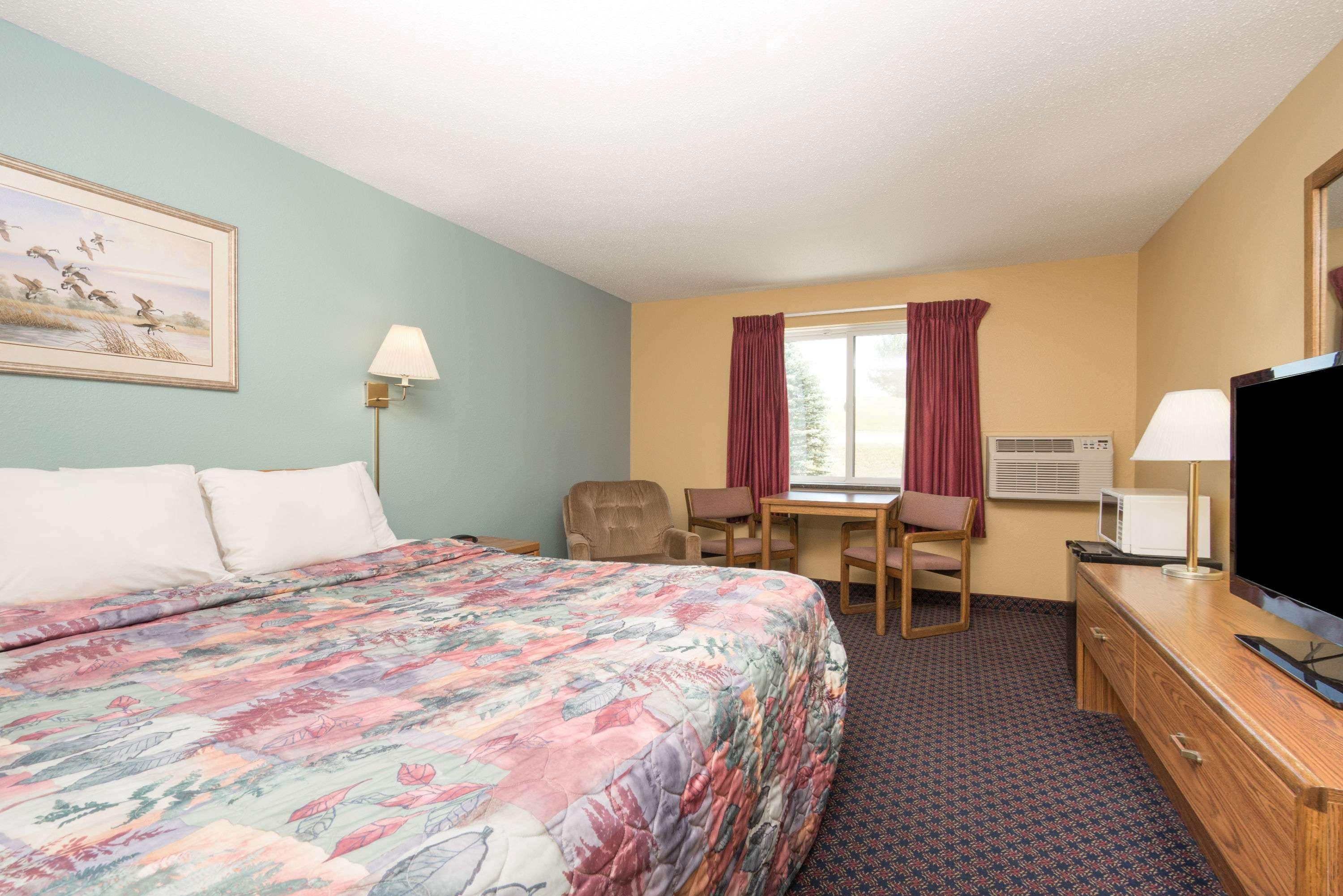Super 8 By Wyndham Fergus Falls 外观 照片